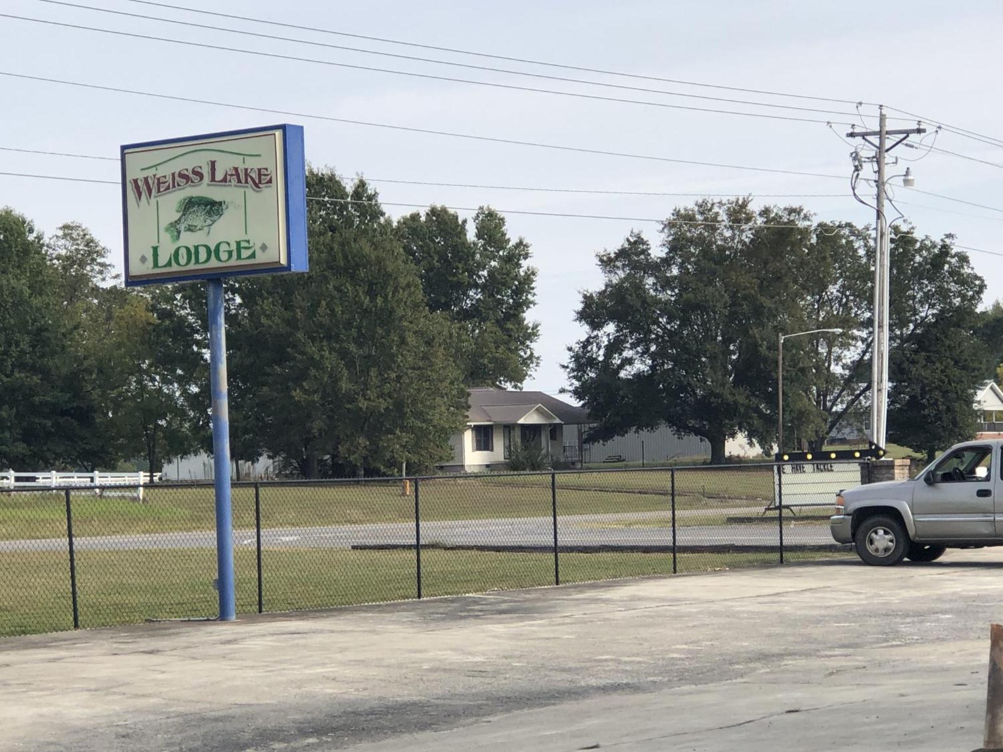 Weiss Lake Lodge Centre エクステリア 写真