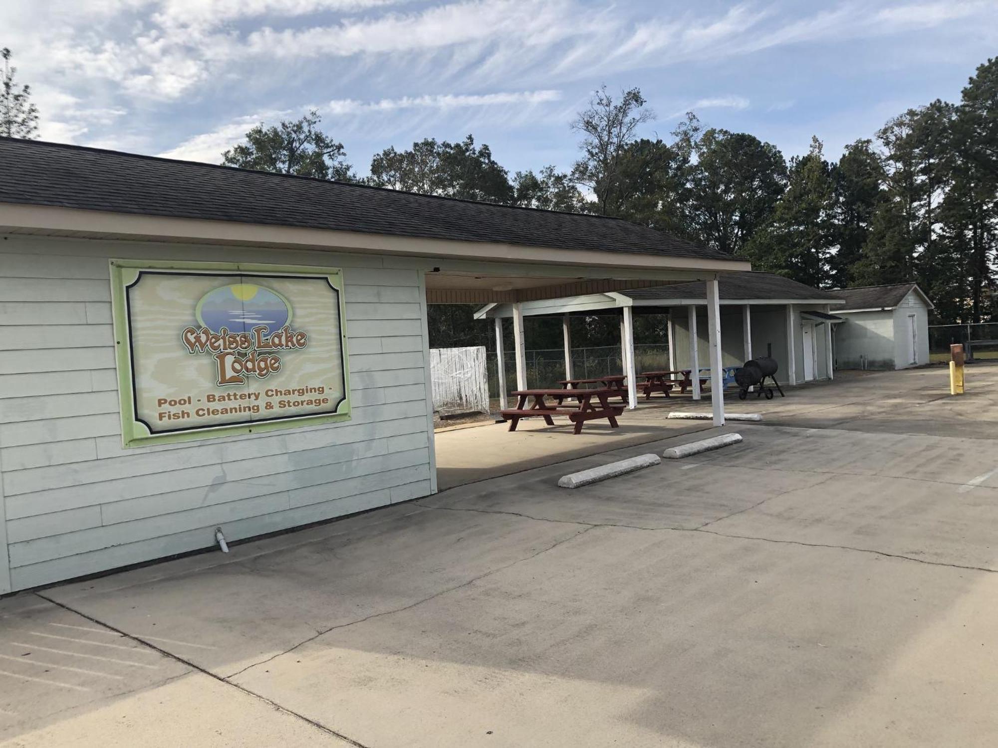 Weiss Lake Lodge Centre エクステリア 写真